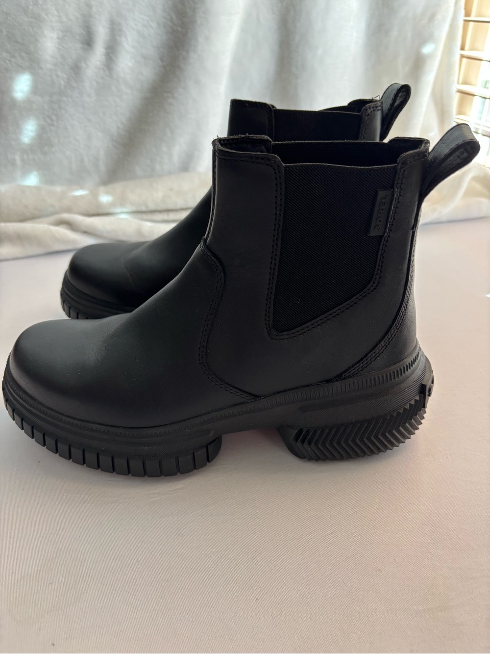 Sorel Ona Ave Waterproof Black Chunky Chelsea Ankle Boots Sz 8